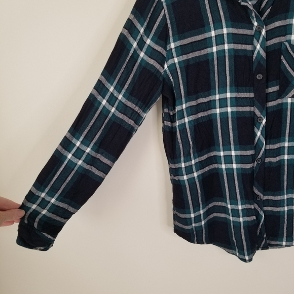 Rails Hunter Plaid Button Front Shirt Size M Mediterranean Navy - Picture 3 of 12